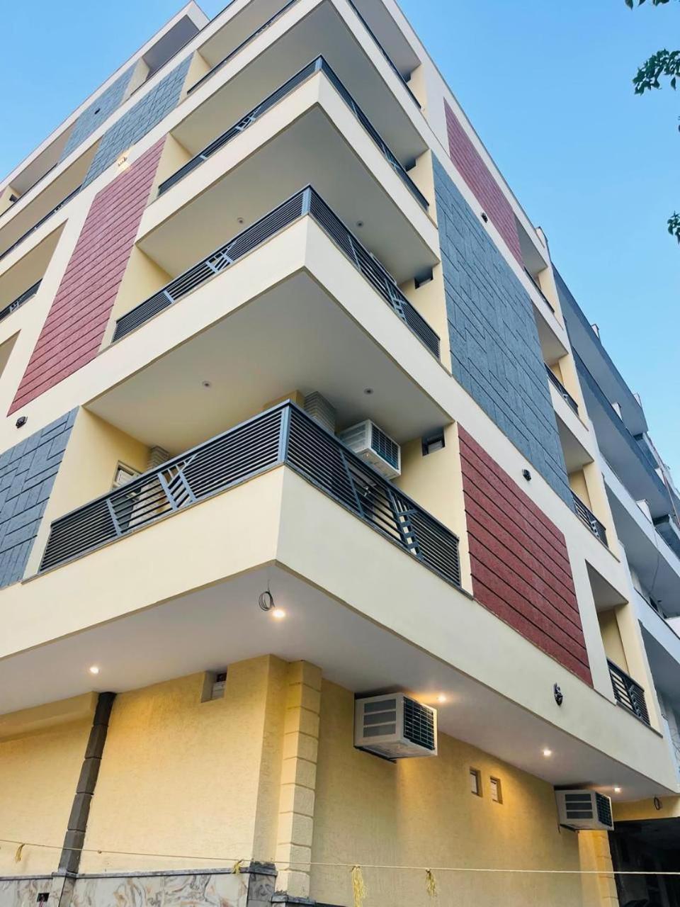 Vibe Communal Living Gurgaon Eksteriør bilde